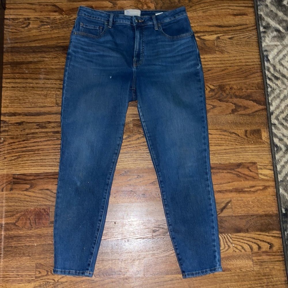 Everlane Distressed Curvy High Rise Cropped Skinny Jeans